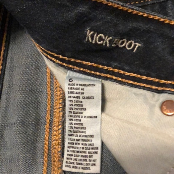 American Eagle Outfitters Denim - Size 6 boot cut jeans, like new